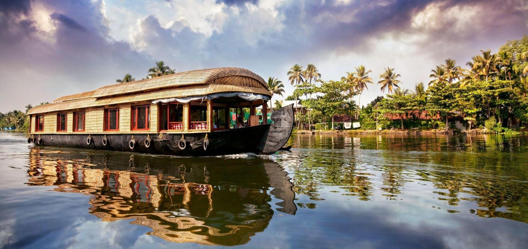 Canoe Kerala