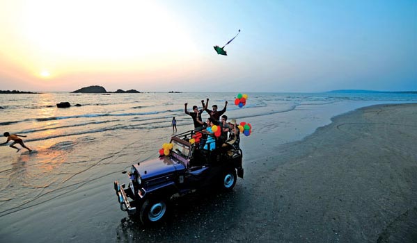 thar on muzhipilandi beach