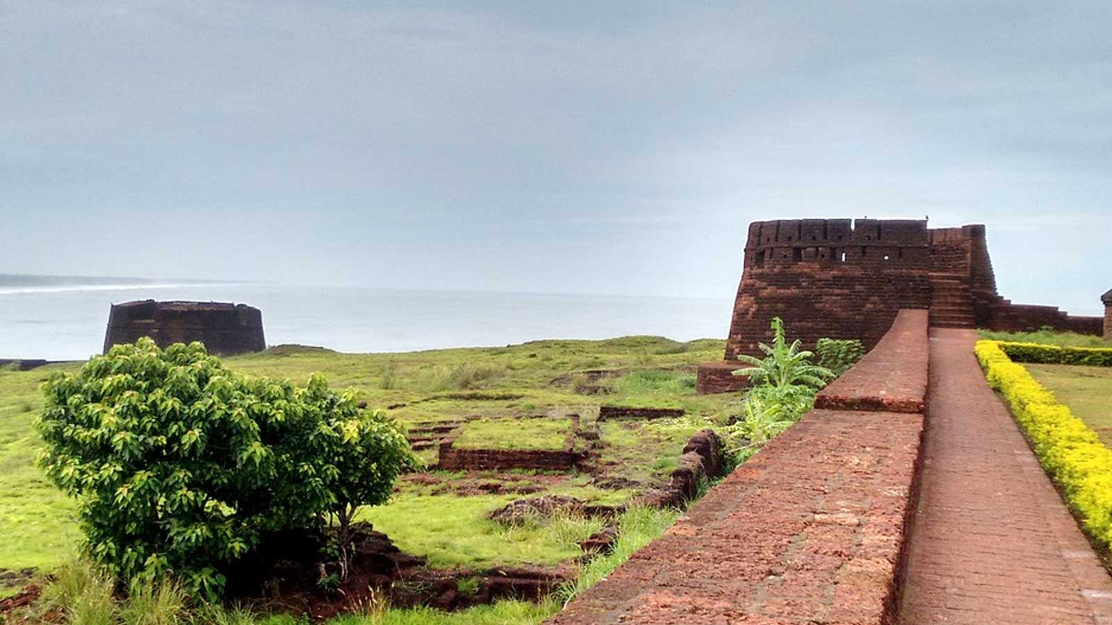 bekal fort and beach