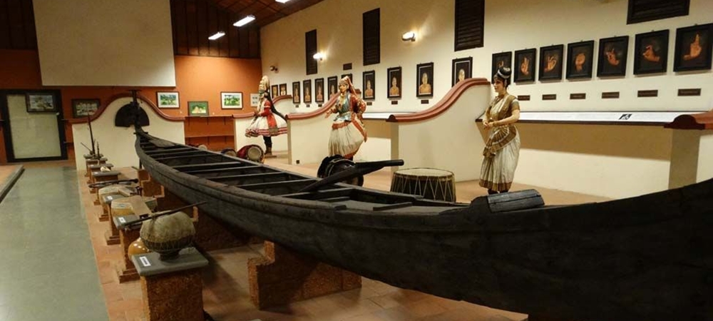 Models of Kerala artists, boats and musical instruments