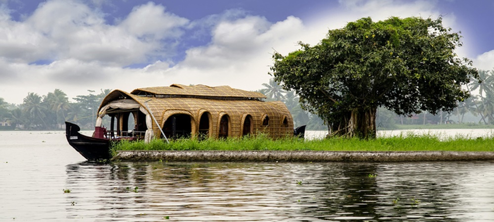 Kumarakom houseboat