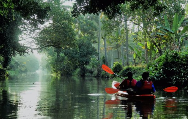 Kayaking-in-Kerala