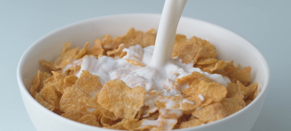 Corn flakes and milk