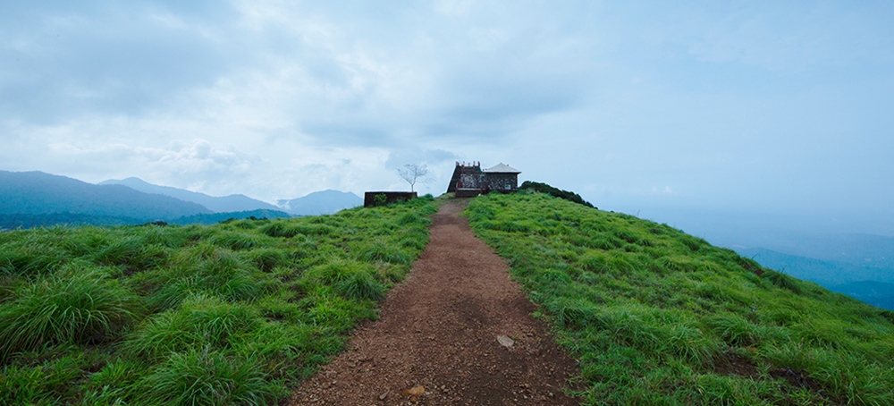 The amazing viewpoint at Pythal Mala