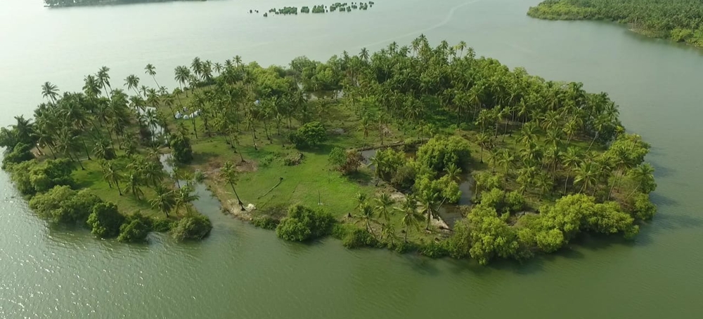 An helicopter view of Kavvayi Island