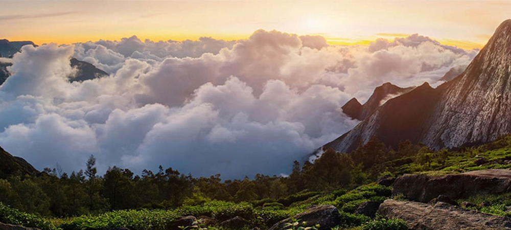 The clouds and hills at Top Station