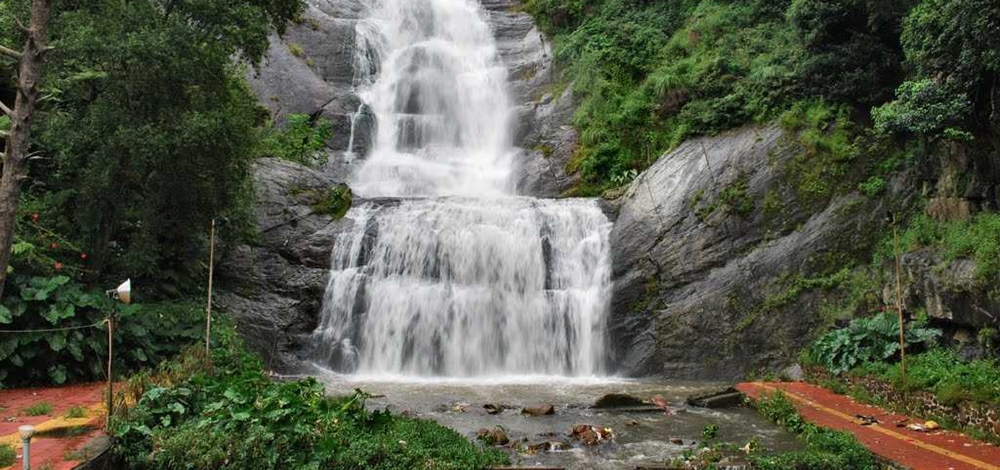 The Silver Cascade Waterfall in Kodaikanal