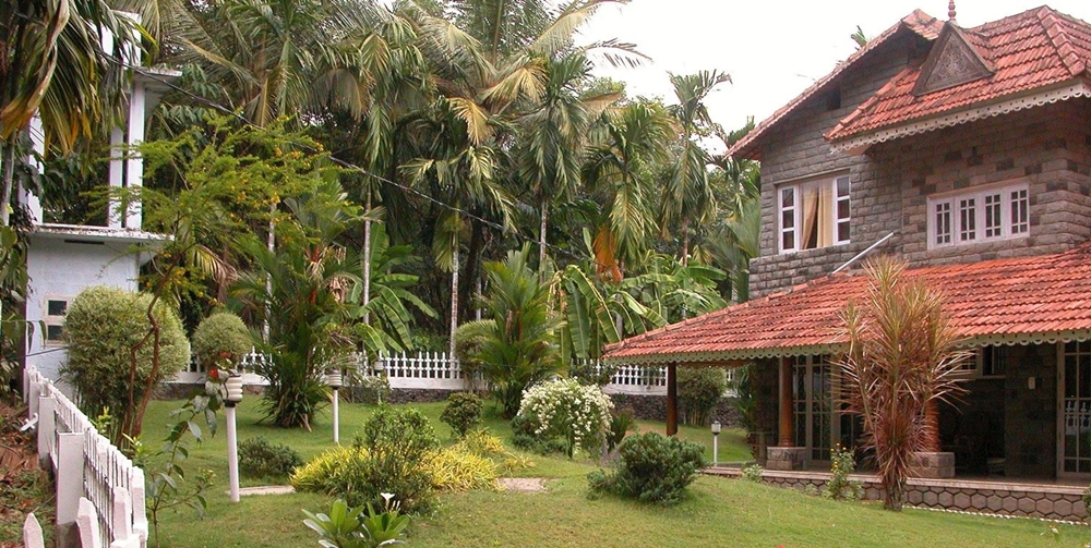 Mundackal Plantation Homestay with its beautiful courtyard