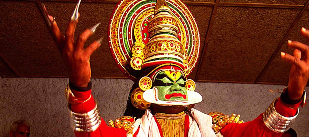 Kathakali artist performing