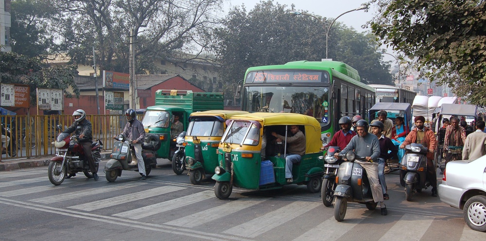 Traffic waiting at he signal