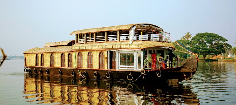 Kerala houseboat