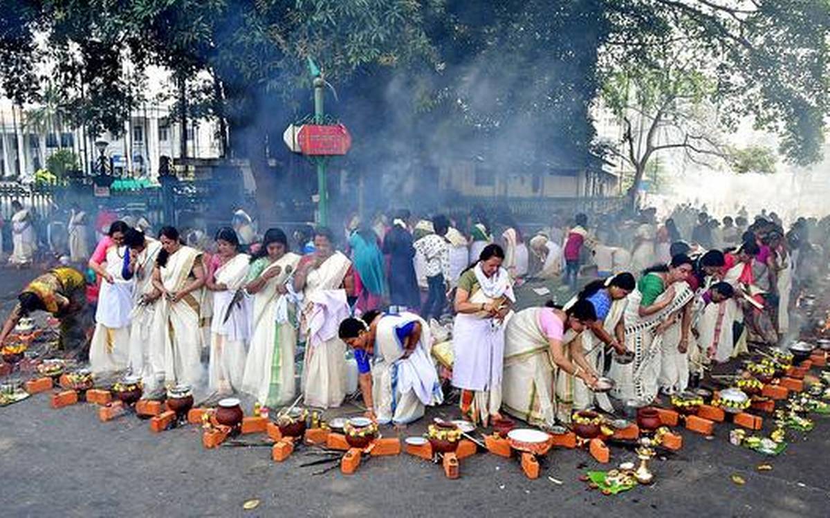 Attukal pongala ladies