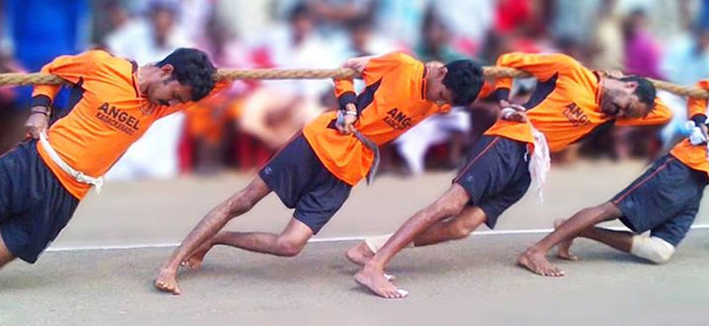 Tug of war in Kerala