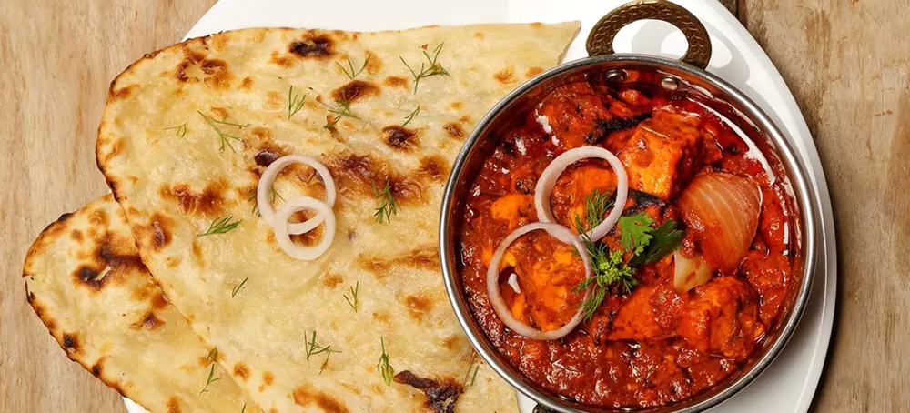 Naan and Paneer curry