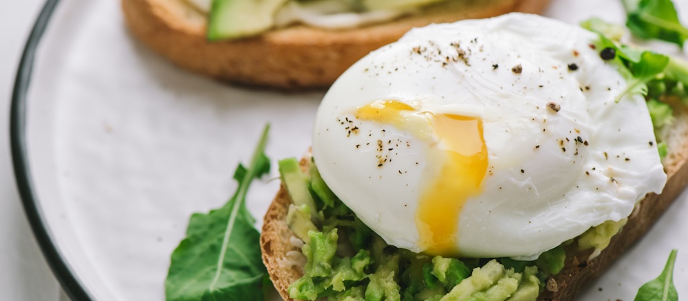 Poached eggs and bread